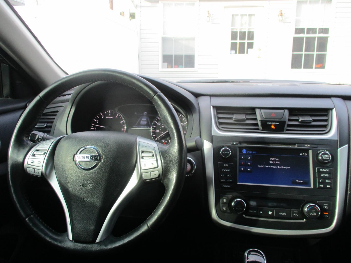 2016 GRAY Nissan Altima 2.5 SL (1N4AL3AP9GC) with an 2.5L L4 DOHC 16V engine, CVT transmission, located at 540a Delsea Drive, Sewell, NJ, 08080, (856) 589-6888, 39.752560, -75.111206 - Photo#15